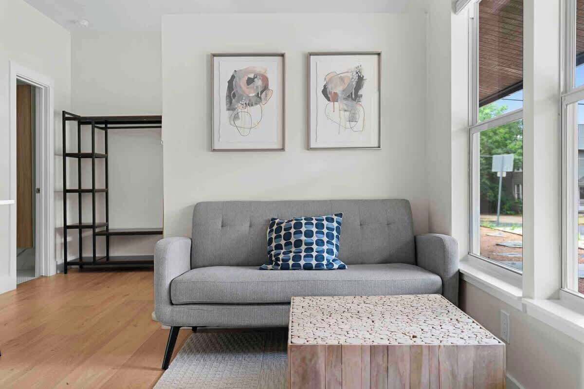 Superb Location Steps To Dt And Ut - SXSW (South by Southwest) - Austin