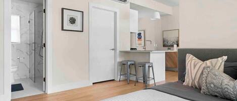 1 soverom, strykejern/-brett, wi-fi og sengetøy