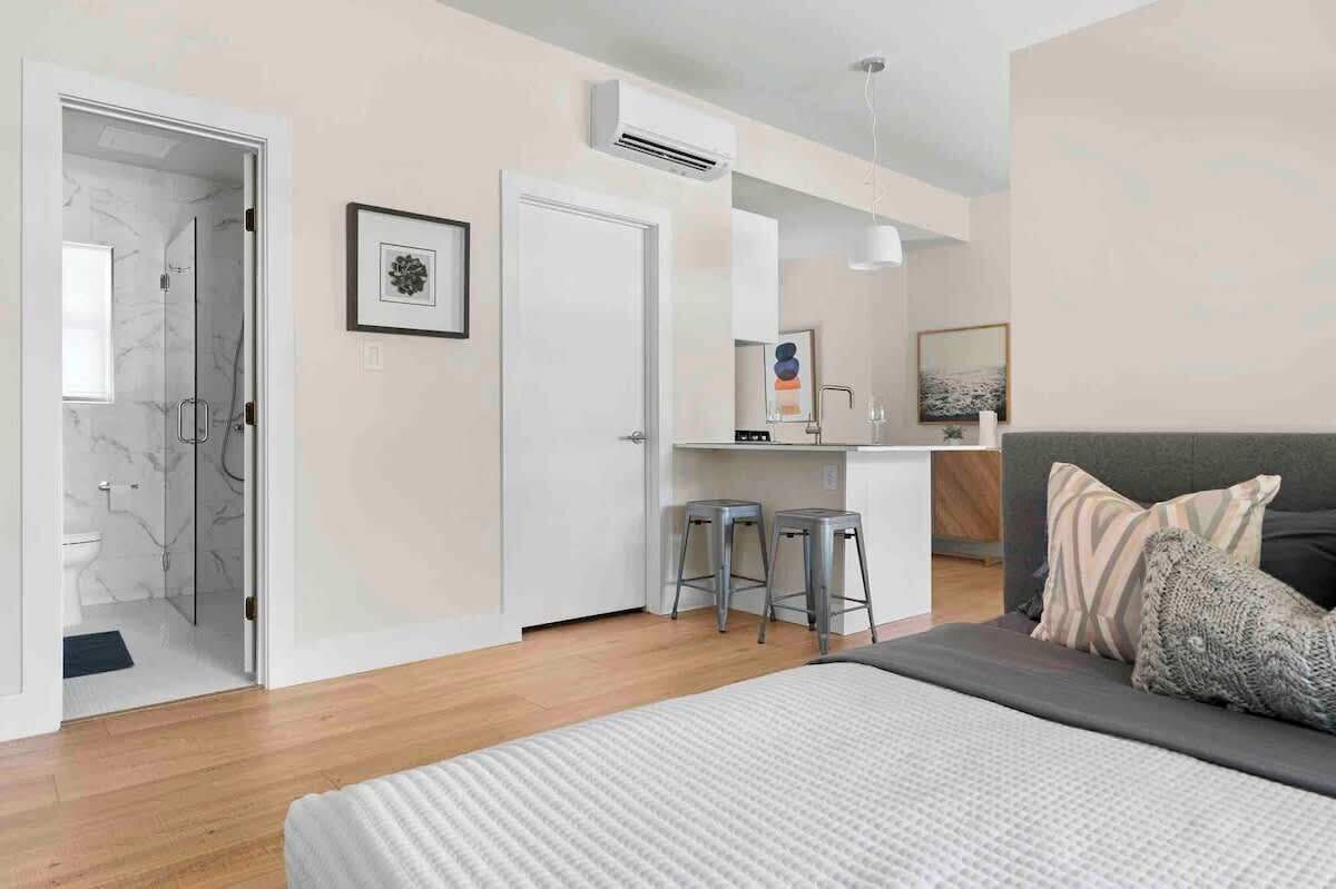 1 chambre, fer et planche à repasser, Wi-Fi, draps fournis