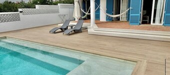 Amazing villa with 4 bedrooms, private pool and sea view
Only 2 min to the beach