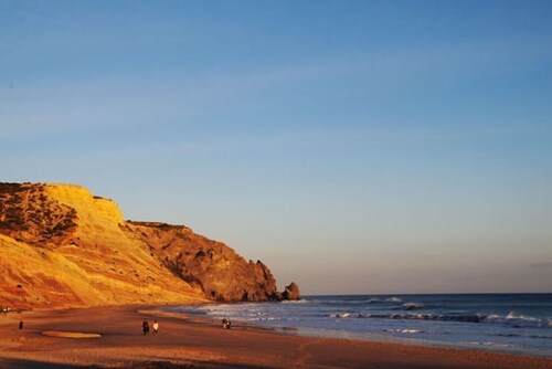 Amazing villa with 4 bedrooms, private pool and sea view
Only 2 min to the beach