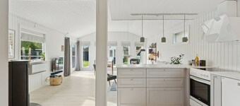 Quiet holiday home with annex and great outdoor
