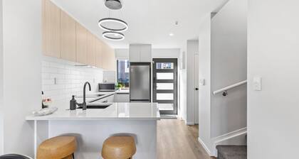 4BR Townhouse for Families Zodiak Stays