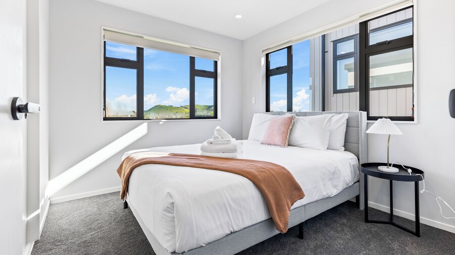 4BR Townhouse for Families Zodiak Stays