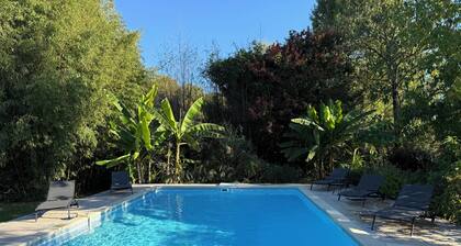 Gîte with swimming pool - La Sacristie