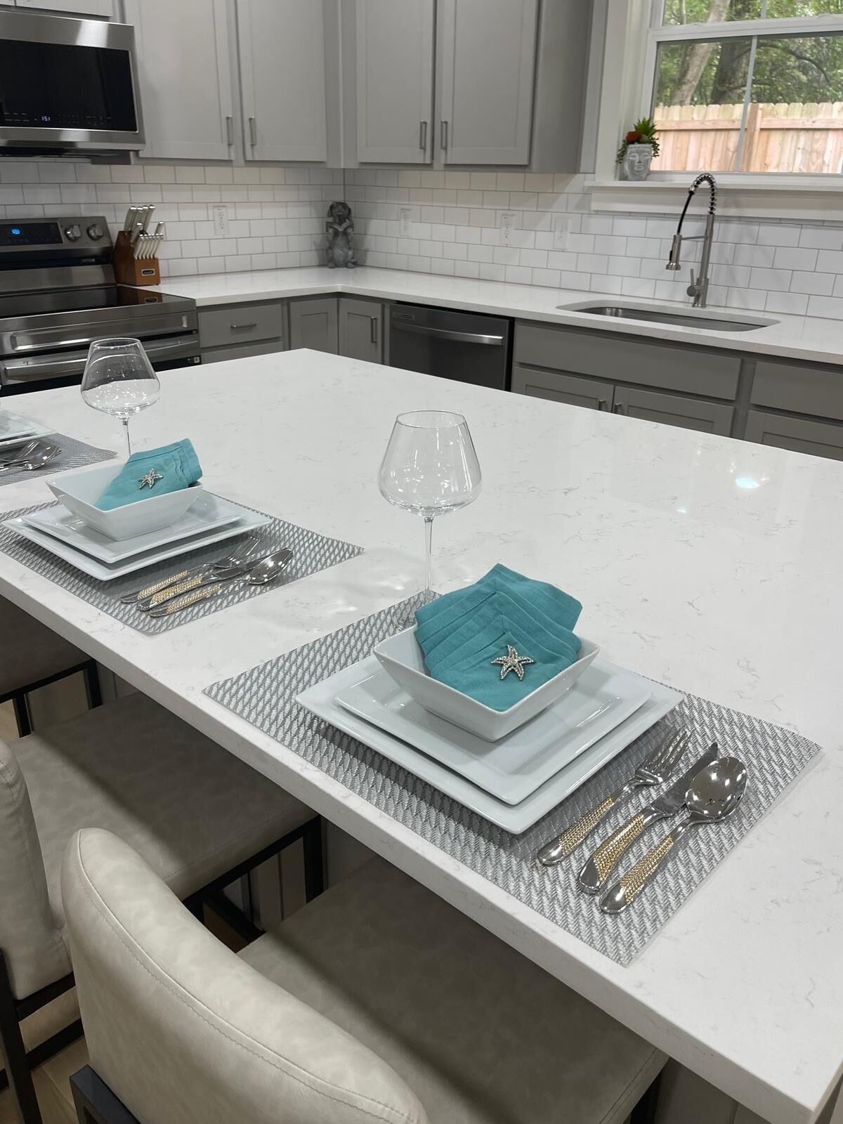 Mikrowelle, Ofen, Herdplatte, Geschirrspüler