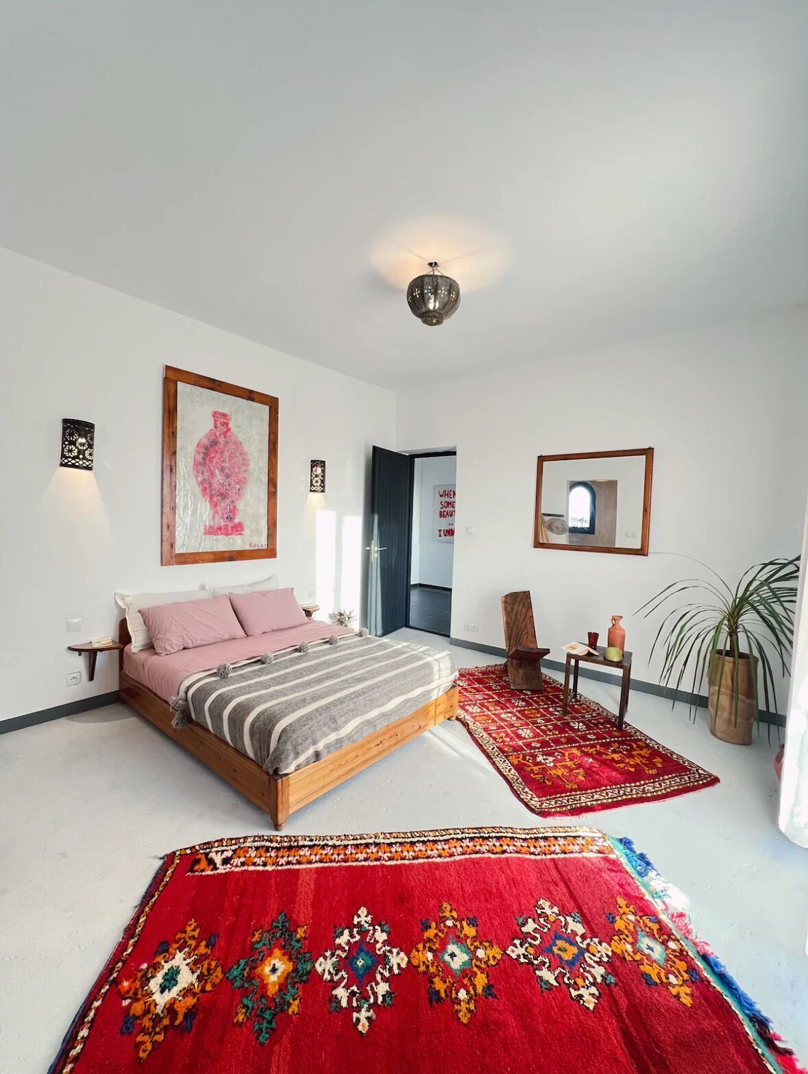 3 chambres, fer et planche à repasser, Wi-Fi gratuit, draps fournis