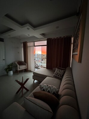 Living area - Apartment in exclusive area - 5 min Airport (Chiclayo)