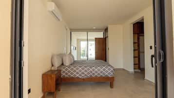 Club Townhome, Balcony | Free WiFi
