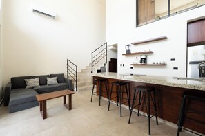 Townhouse – club, balkong | Eget kjøkken | Kjøleskap, ovn, kokeplater og oppvaskmaskin