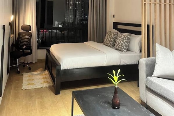 1 chambre, fer et planche à repasser, accès Internet, draps fournis