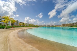 Condo, 3 Bedrooms | Beach - Peace on The Beach in Punta Cana (Punta Cana)