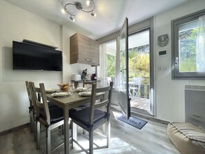 تناول الطعام