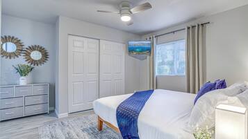 2 bedrooms, iron/ironing board, free WiFi, bed sheets