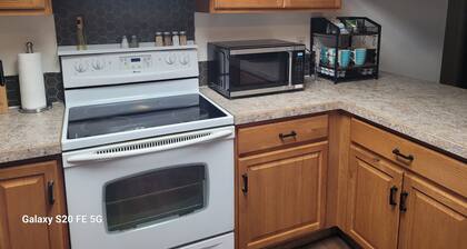 Lovely family and pet friendly townhome in charming Fruitland Idaho