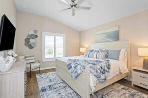 2 bedrooms, iron/ironing board, WiFi, bed sheets - Relaxing 2BR Villa in Waters Edge located by the newest town square Eastport (Sumterville)