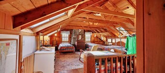 Quiet Oceanfront Cottage with Dock