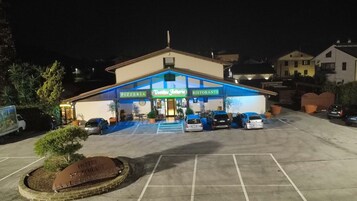 Caja de seguridad en la habitación y wifi gratis 