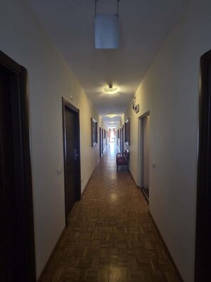 객실 내 금고, 무료 WiFi