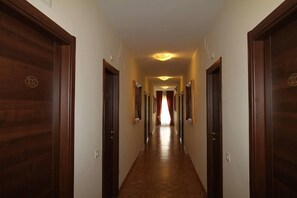 In-room safe, free WiFi