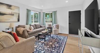 Modern, New, 3 bedroom home in Prime Lewiston location!