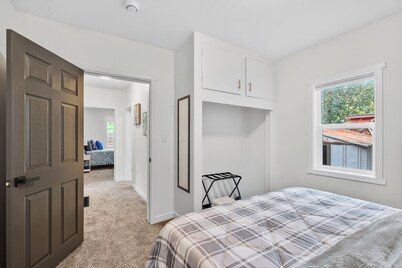 Modern, New, 3 bedroom home in Prime Lewiston location!