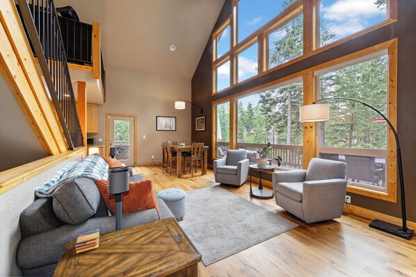 TV, fireplace, foosball, music library - New! Hot tub, Fire Pit, Foosball Table! (Bigfork)