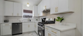 Modern 3BR in Bishop Arts Walk to Shops