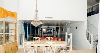 Large Family Home Near Phoenix