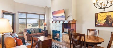 Smart TV, fireplace, DVD player