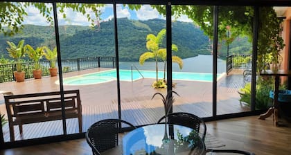 Wonderful house with spectacular views of the Uruguay River - Goio En - ChapecĂł-SC