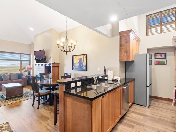 المنشأة من الداخل