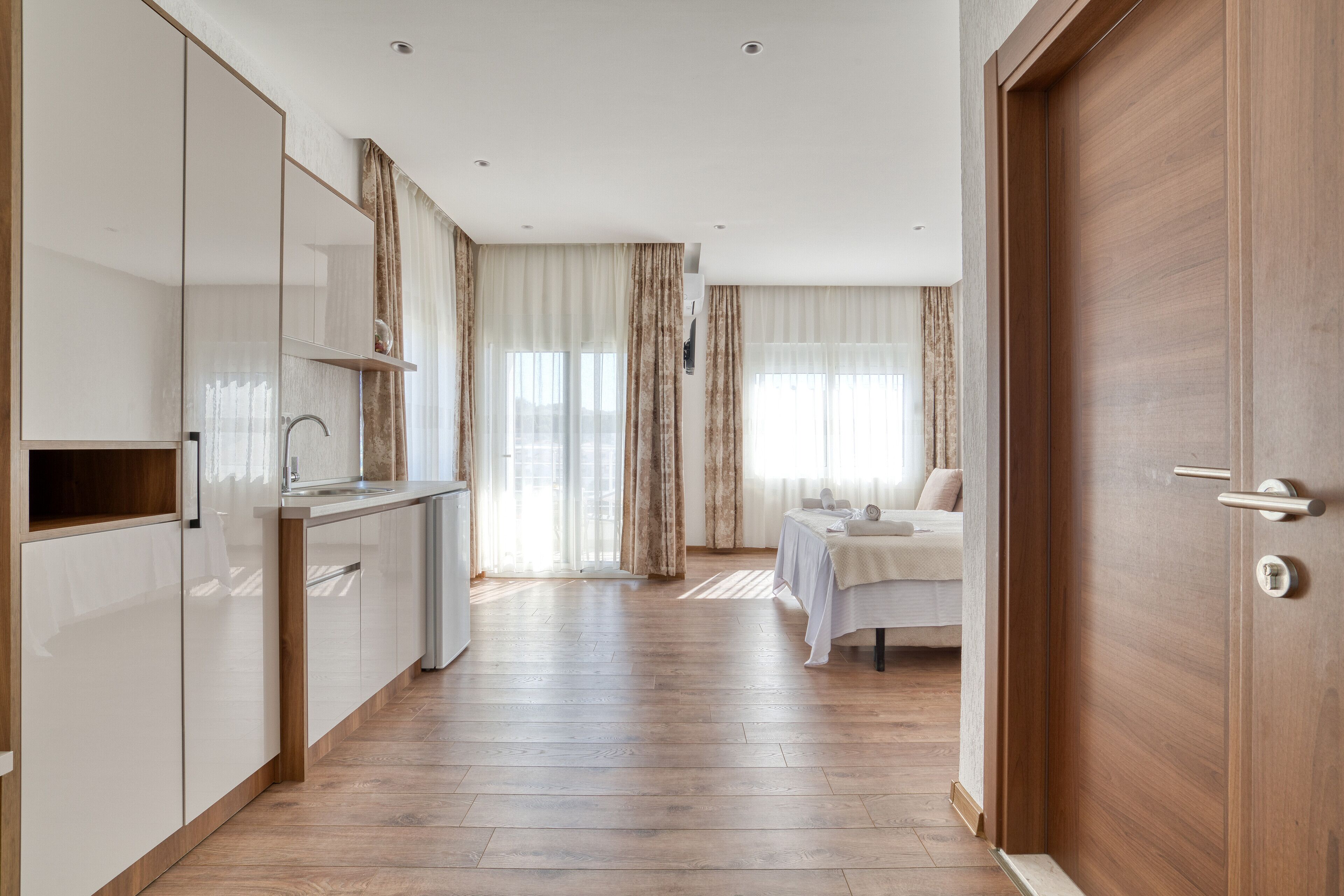 Premium bedding, down duvets, pillow-top beds, in-room safe