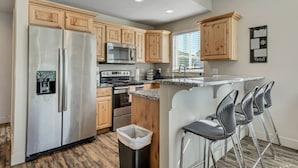 House | 3 bedrooms - Hill Field 3 by CDH in Layton (Layton)