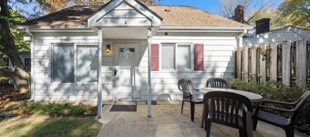 Charming 2-bedroom Cap Cod style cottage
