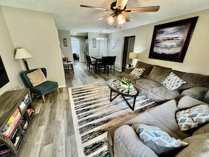 Smart TV - Dual Vista-Two top-floor condos! Sleeps 16. Perfect for large groups or families (Branson)