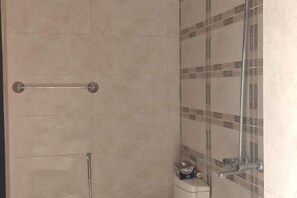 Room - Ruiyin Chinese Hotel (Islamabad)