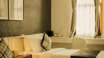 In-room safe, desk, iron/ironing board, rollaway beds