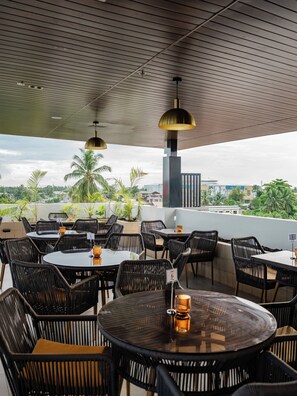 Restaurant - Madayaw Hotel (Tagum)