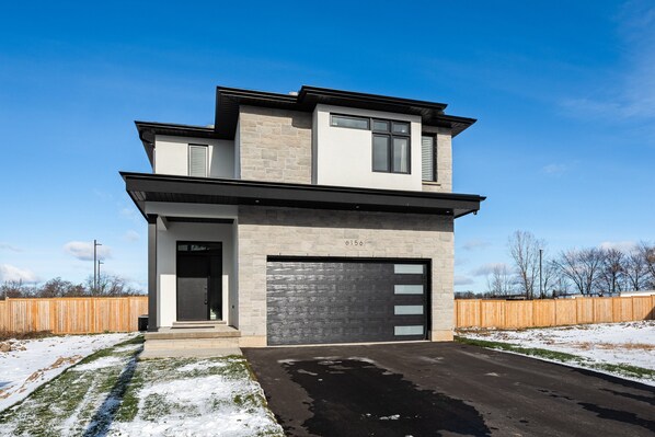 Imagen sin descripción, 1 de 38, botón