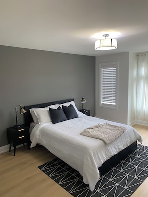 4 soverom, internettilgang og sengetøy