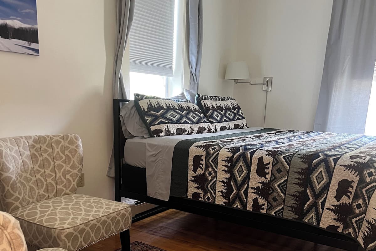 Tweepersoonskamer, 1 kingsize bed, uitzicht op bergen | Gratis wifi