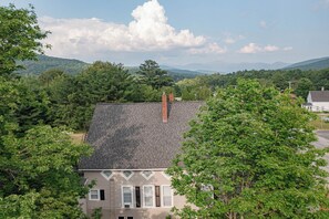 Exterior - Allegory Inn (Carroll)