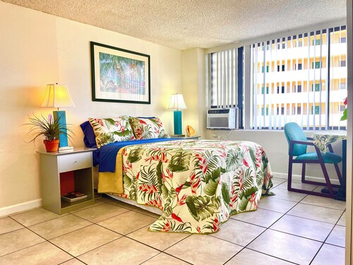 Experience Aloha in a Comfortable Waikiki Studio: Hotel Amenities: Pool, Hot Tub