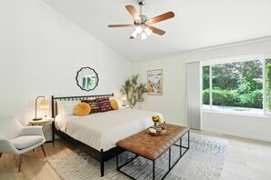 4 chambres, fer et planche à repasser, lit parapluie, Wi-Fi gratuit