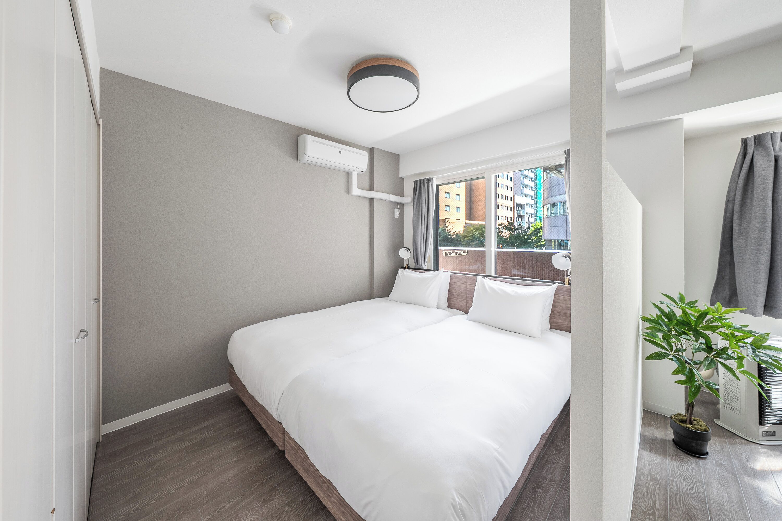 アイロン / アイロン台、WiFi (無料)