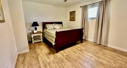 Homestead House - Simple comfort in the heart of Kansas