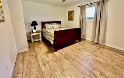 Homestead House - Simple comfort in the heart of Kansas