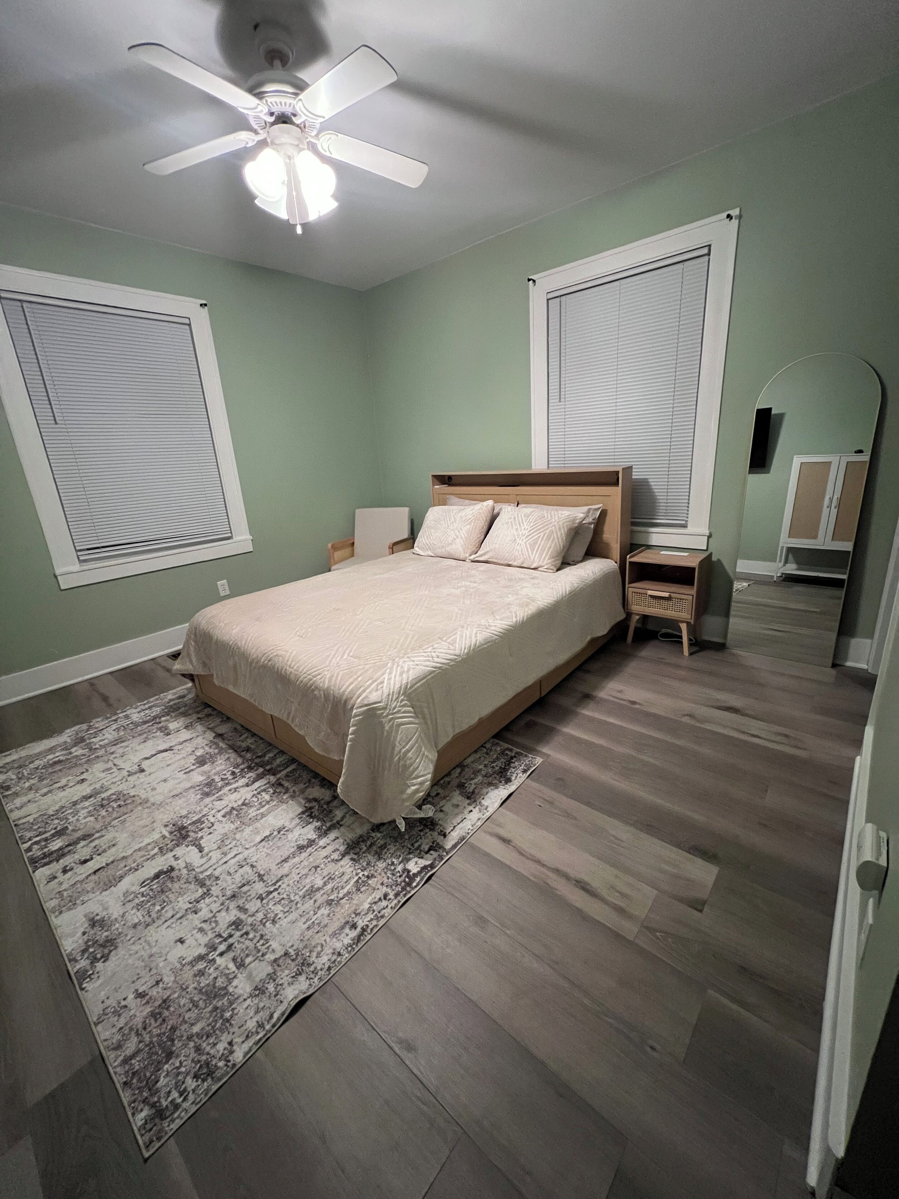 Bügeleisen/Bügelbrett, WLAN, Bettwäsche