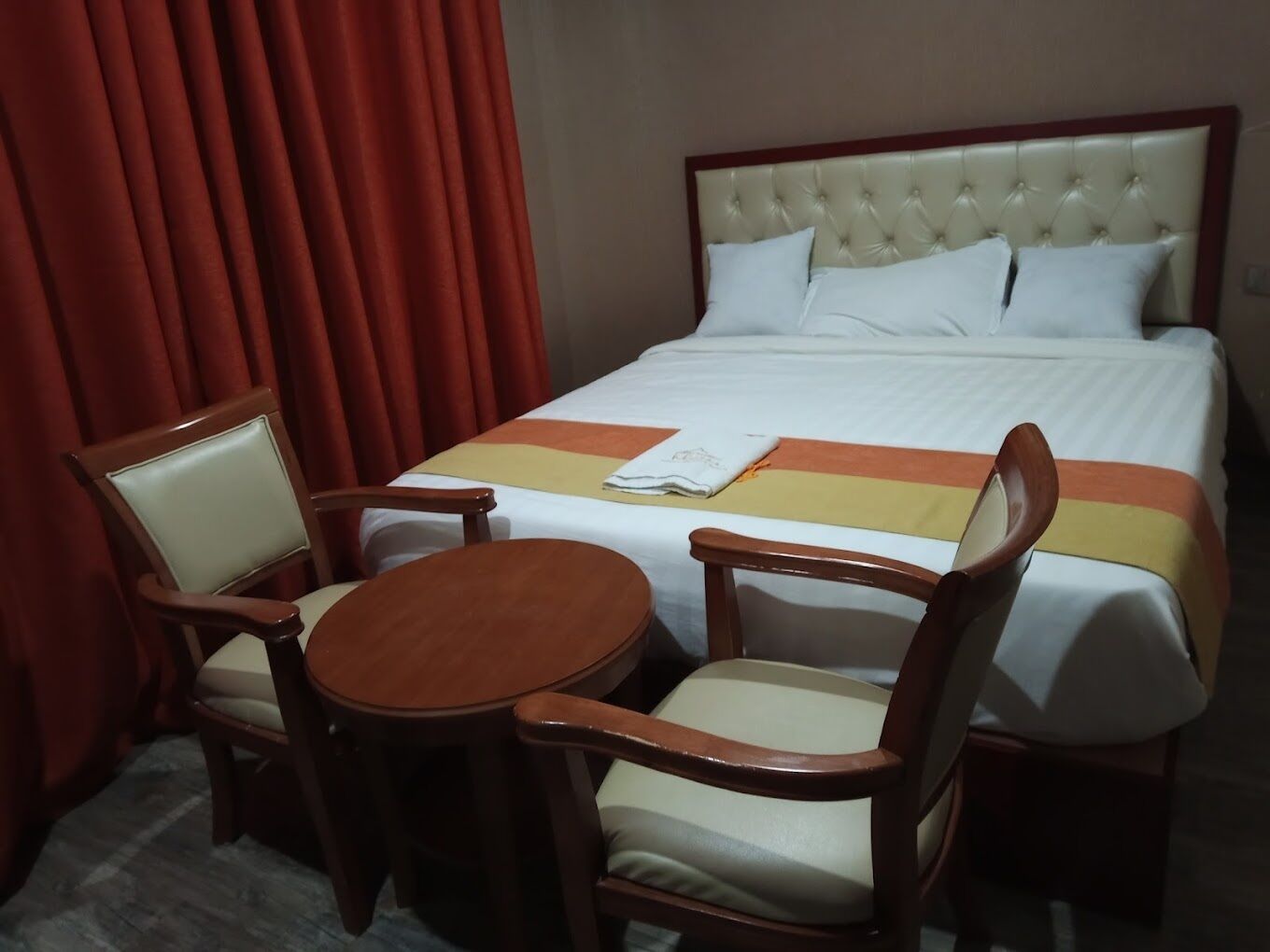 Deluxe dubbelrum - utsikt mot trädgården | Gratis wi-fi och sängkläder